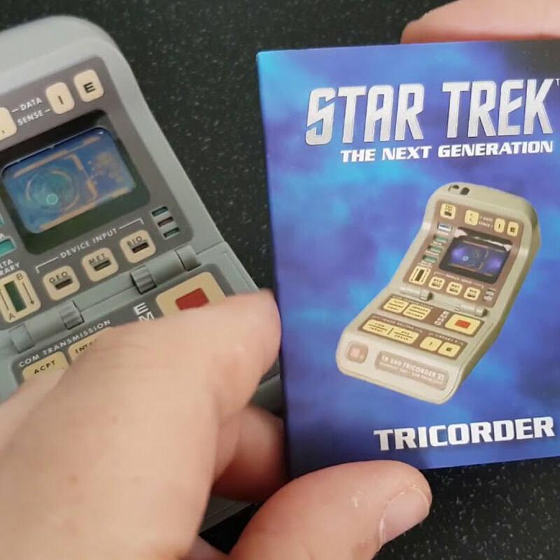 Star Trek Light-and-Sound Tricorder Set